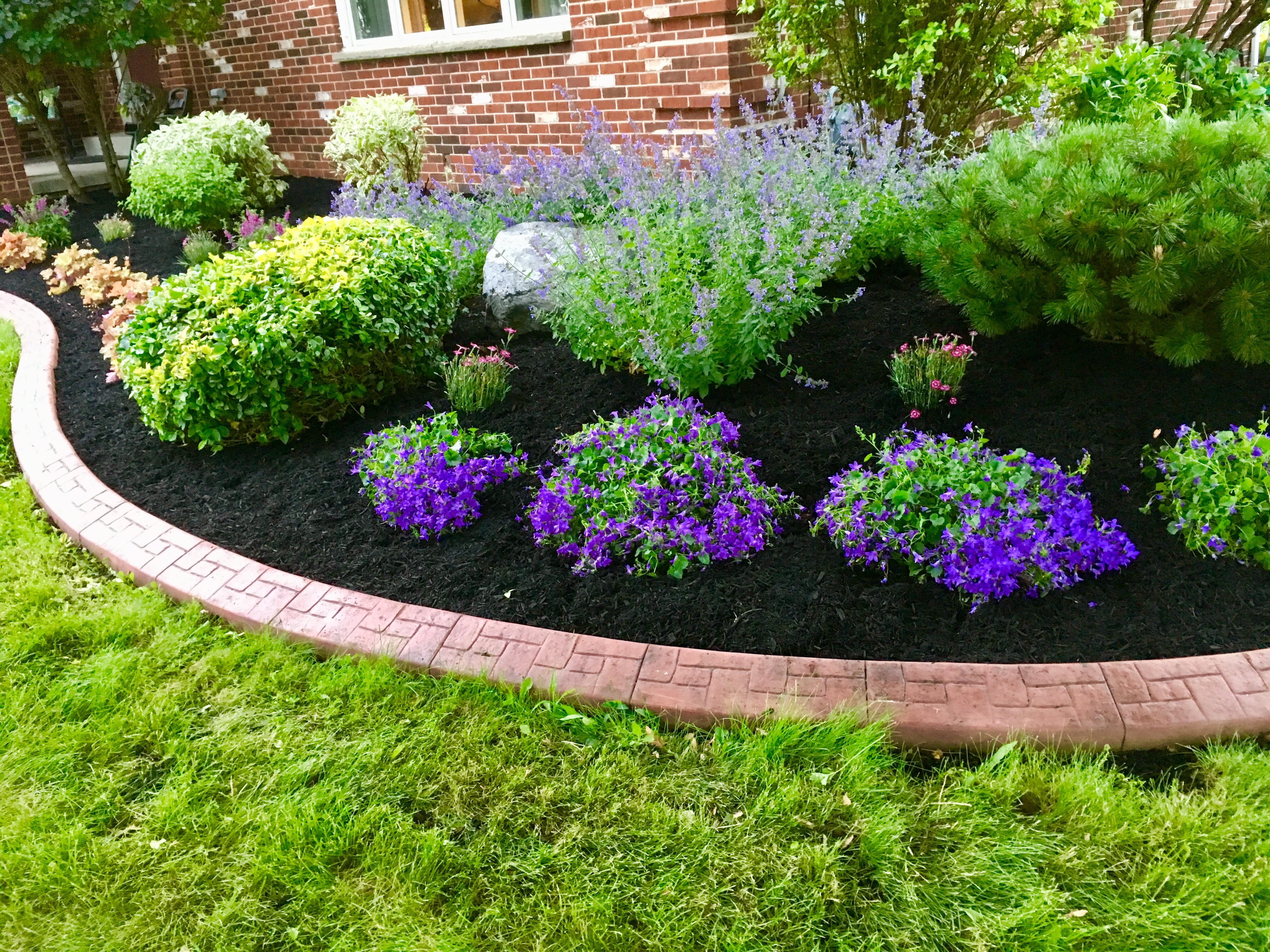 Landscaping & Hardscaping Services: Buffalo & Cheektowaga & Williamsville,  NY: Gorski Landscape Services, Inc.